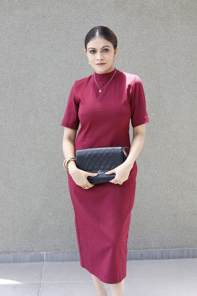 HIGH NECK BODYCON DRESS (MAROON)